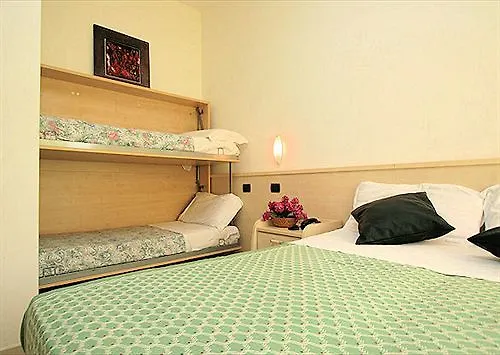 Residence Beach Paradise Rimini 3*,