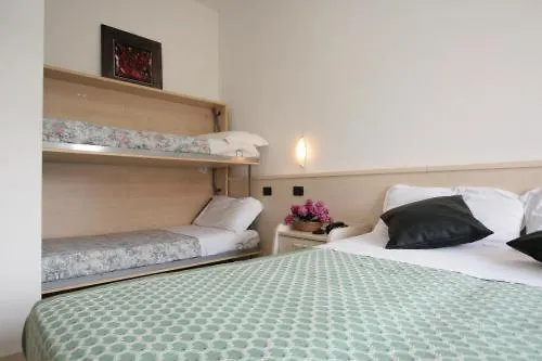 *** Aparthotel Residence Beach Paradise Rimini Italia
